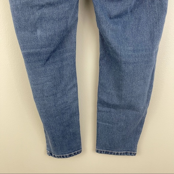 FREE PEOPLE Light Wash Denim High Waisted Mom Jeans - Picture 8 of 10